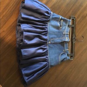 Elizabeth’s Franchi skirt